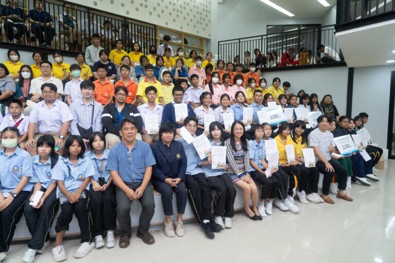 พิธีเปิดงาน SIGUM OPEN HOUSE 2024 และการประกวดวาดภาพจิตรกรรม สร้างสรรค์จินตนาการสู่รถสวัสดิการมหาวิทยาลัย หัวข้อ “สีสันแห่งบูรพาทัศน์” ครั้งที่ 2