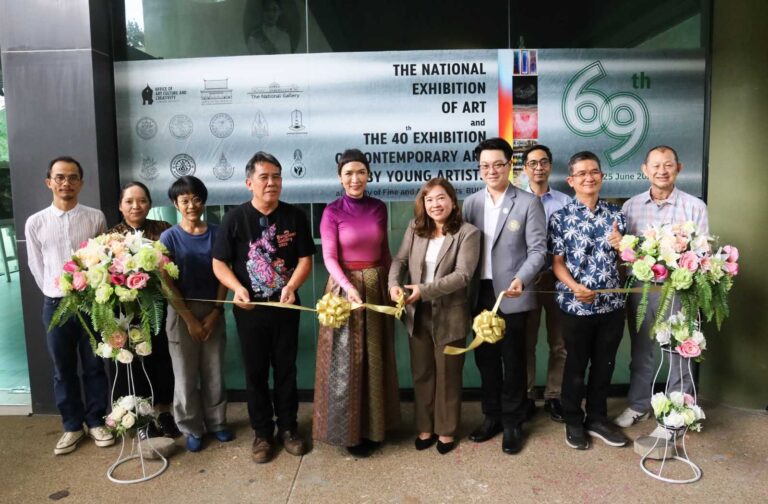 พิธีเปิดนิทรรศการ “ศิลปกรรมแห่งชาติ ครั้งที่ 69 และ ศิลปกรรมร่วมสมัยของศิลปินรุ่นเยาว์ ครั้งที่ 40