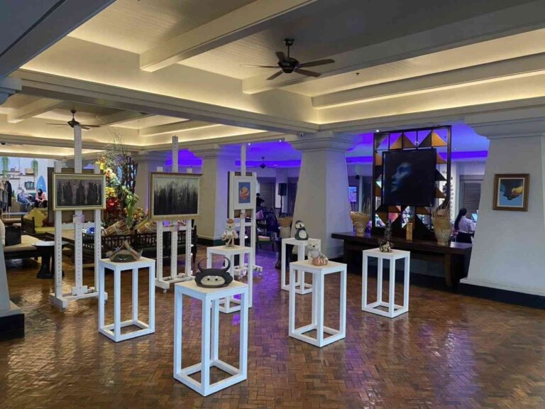 นิทรรศการ “Pride Art Exhibition”