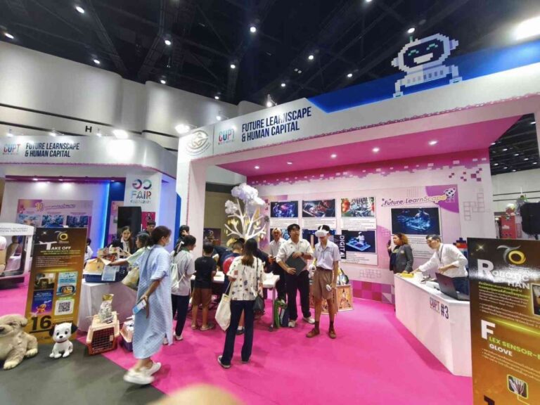 คณะศิลปกรรมศาสตร์ ร่วมจัดแสดงผลงานนิสิต คณาจารย์ และกิจกรรมเวิร์คช็อป ในงาน อว. แฟร์ 2025 ณ ศูนย์ประชุมแห่งชาติสิริกิติ์