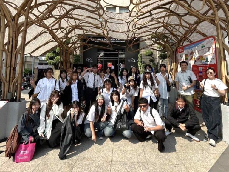 นิสิตชั้นปีที่ 3 สาขาวิชาออกแบบเซรามิกส์ เข้าร่วมกิจกรรมศึกษาดูงาน Bangkok Design Week 2026