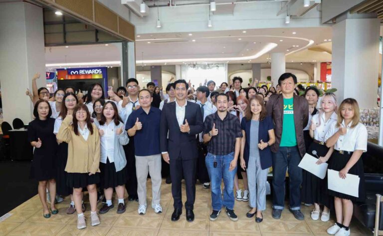 พิธีเปิดนิทรรศการ “คละเส้น” หวนคืนคลื่นศิลป์ นักวาดภาพประกอบครั้งที่ 5