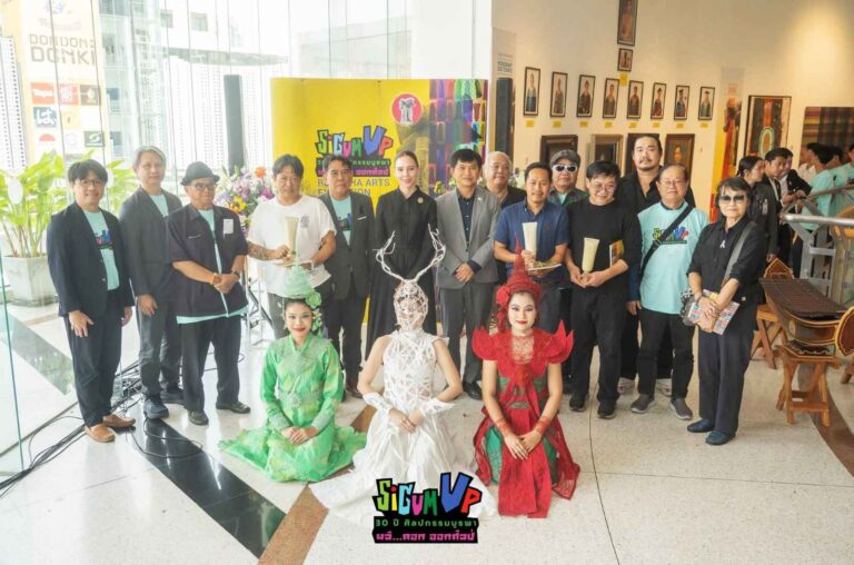 พิธีเปิดโครงการนิทรรศการ “ศิลปกรรมบูรพา” 30 ปี คณะศิลปกรรมศาสตร์ ภายใต้แนวคิด “ผลิ…ดอก ออกศิลป์” ณ หอศิลปวัฒนธรรมแห่งกรุงเทพมหานคร (BACC)