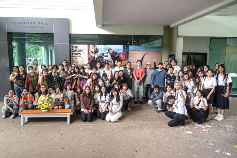 พิธีเปิดนิทรรศการพร้อมบรรยายพิเศษ “The Gaijin Trips Exhibition – ขี่ข้ามโลก Riding Across The World” โดย เบนซ์ ไกจิน