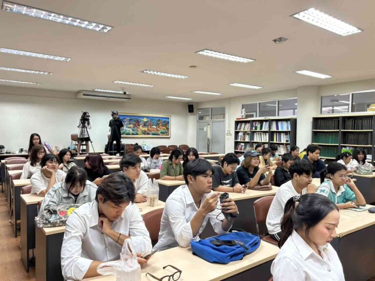คณะศิลปกรรมศาสตร์จัดอบรมเชิงปฏิบัติการ การสร้างสรรค์คอนเทนต์แนวตั้ง ภายใต้โครงการ BUU Creative Industry CTO Accelerator
