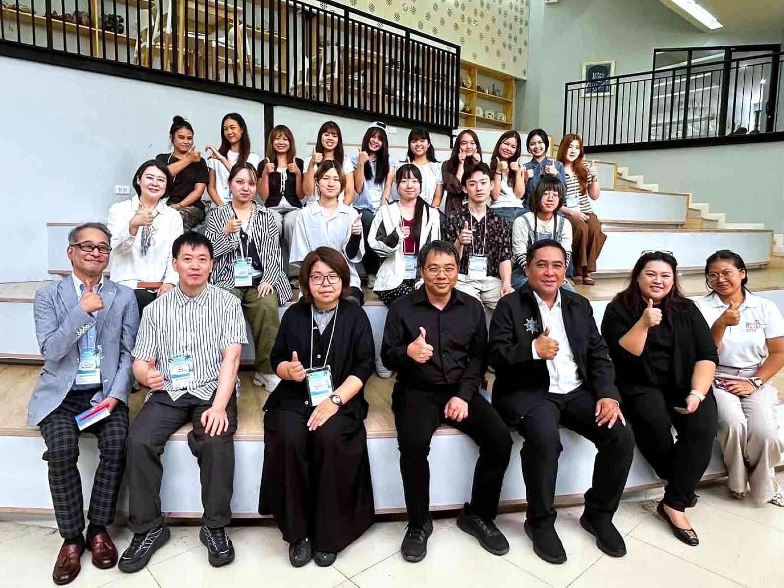 มหาวิทยาลัยบูรพา จับมือ Akita University of Art ประเทศญี่ปุ่น จัดอบรมเชิงปฏิบัติการออกแบบผลิตภัณฑ์ของที่ระลึกและตัวละครเมืองแสนสุข